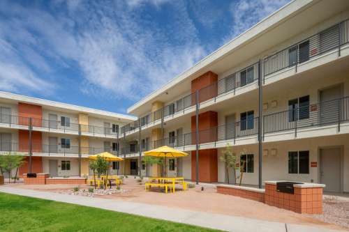 S Bed Cabana Southern Apartments 91