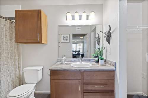 S Bed Tuscany Ranch Apartments 105
