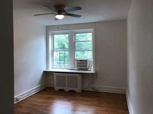 Spacious 3 bed + 2 bath Apt with Porches 2
