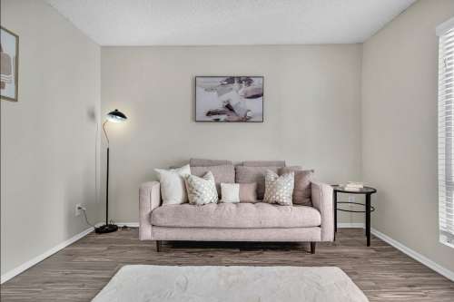 S Bed The Halston 38