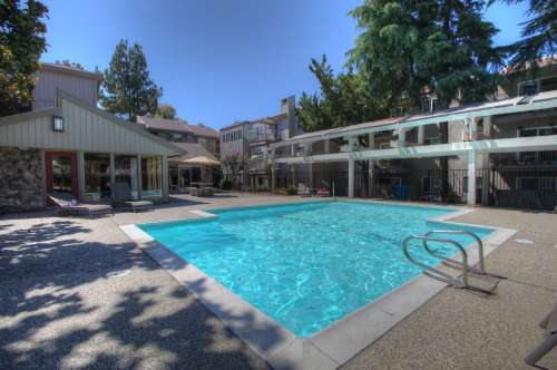 S Bed Stonegate Village Apartments 146