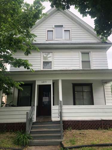 2025-04/largexFhTh1745397913.jpg