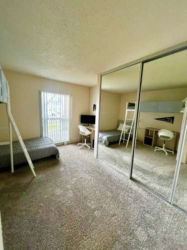 S Bed University Court 26