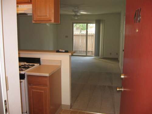 S Bed Stonegate Village Apartments 108