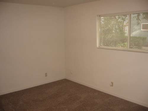 S Bed Stonegate Village Apartments 45