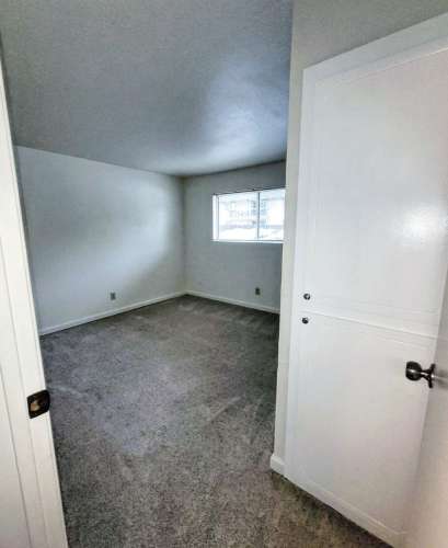 S Bed Stonegate Village Apartments 73