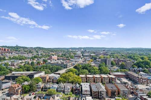 S Bed The Royal York Apartments 25