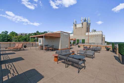 S Bed The Royal York Apartments 24