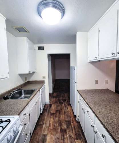 S Bed Stonegate Village Apartments 72