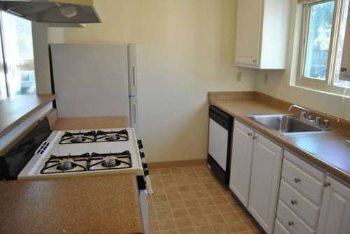 S Bed Stonegate Village Apartments 134