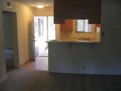 S Bed Stonegate Village Apartments 110