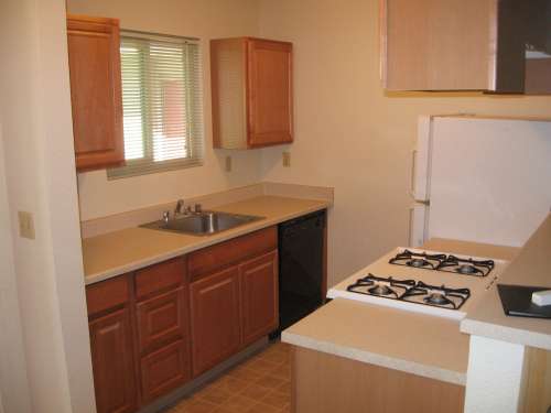 S Bed Stonegate Village Apartments 109
