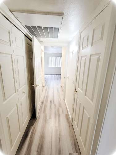 S Bed Lakeshore Apartments 54