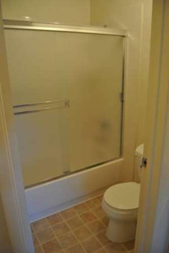 S Bed Stonegate Village Apartments 132