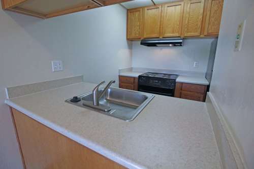 S Bed University Court 73