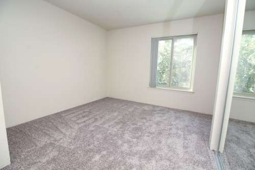 S Bed University Court 75