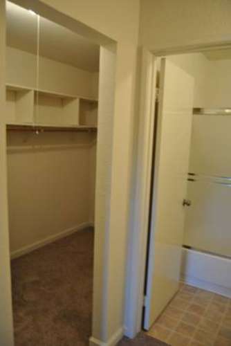 S Bed Stonegate Village Apartments 141