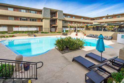 S Bed University Court 77