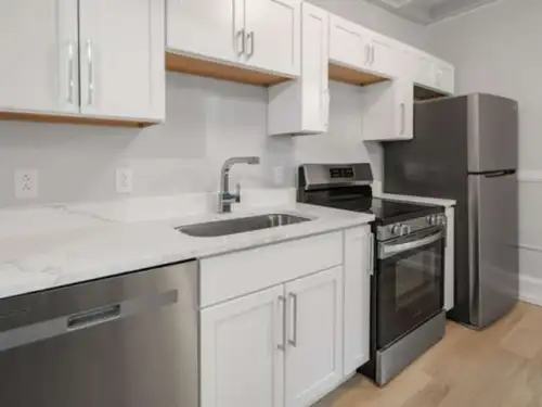 2025-05/ITHACA-COLLEGE-Apartment-Building-16525862.webp