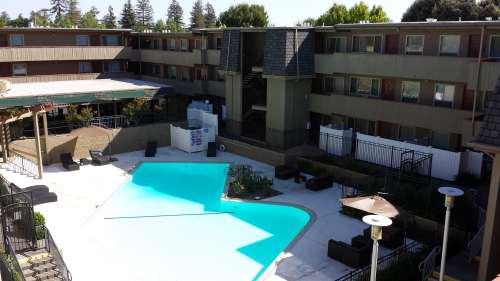 S Bed University Court 173