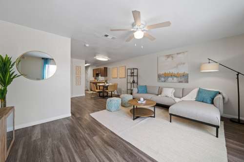 S Bed Leah Avenue Student Townhomes 1