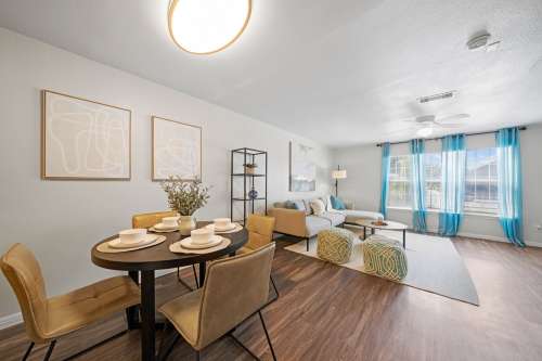 S Bed Leah Avenue Student Townhomes 4