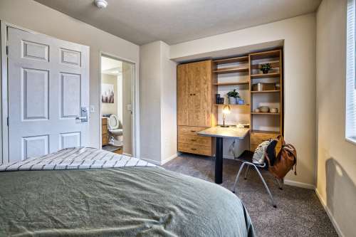 S Bed 48 West Apartments 34