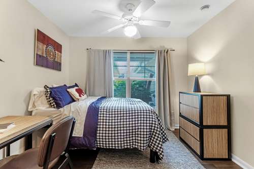 S Bed Campus Lodge 19