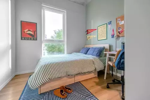 S Bed ōLiv Madison 10