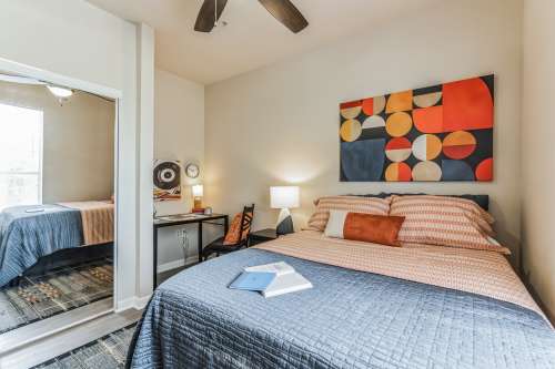 S Bed ONE09 West 19