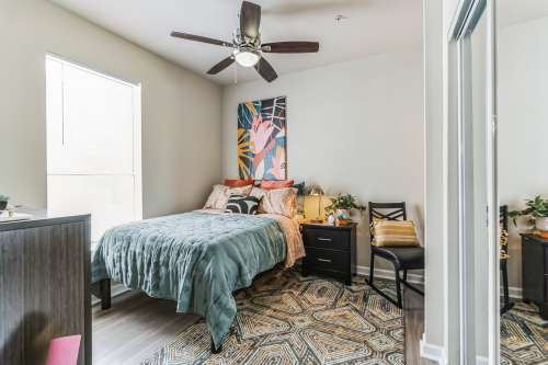 S Bed ONE09 West 21