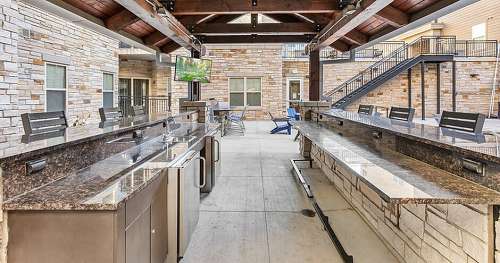 S Bed Stadium Apartments:  Off-Campus Student Housing 25