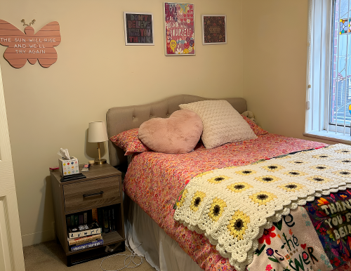 S Bed Camelot Apartments 2