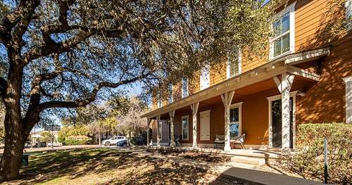 S Bed Cottages at San Marcos 17