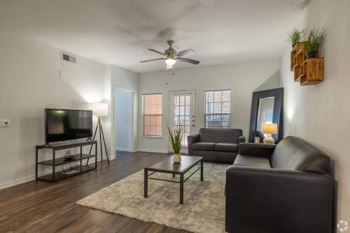 S Bed Villagio Apartments 22