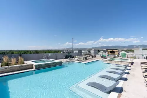 S Bed The Standard at Fort Collins 73