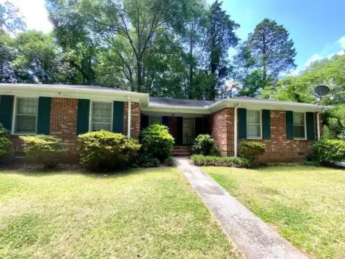 CLEMSON-Apartment-Building-16570745.webp