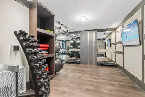 S Bed The Standard at Fort Collins 40