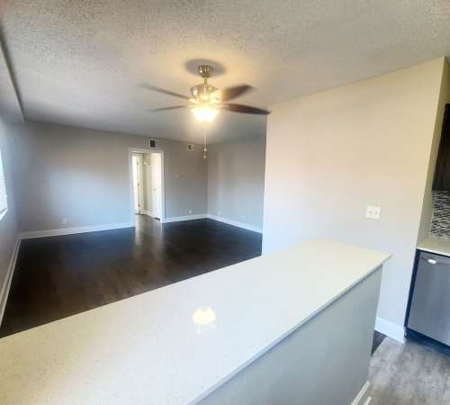 S Bed Infinity Plaza West 68