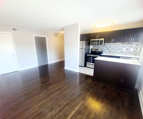 S Bed Infinity Plaza West 103