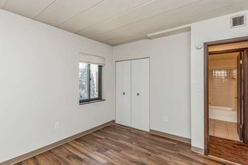 S Bed Highland Plaza Apartments 11