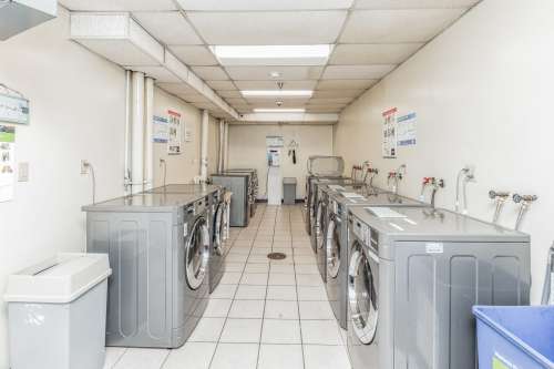 S Bed Highland Plaza Apartments 12