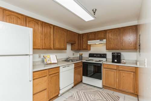 S Bed Highland Plaza Apartments 10