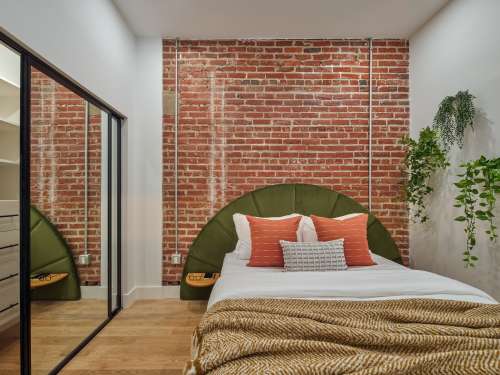 S Bed The Piazza 59