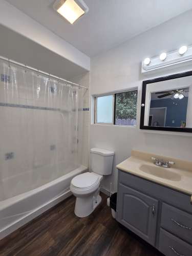 S Bed 517 E Wilshire Ave 3