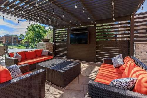 S Bed Infinity Plaza West 125
