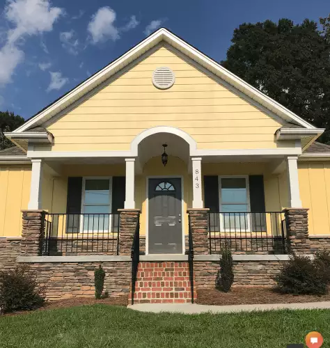 2025-08/WAKE-FOREST-Apartment-Building-16668043.webp