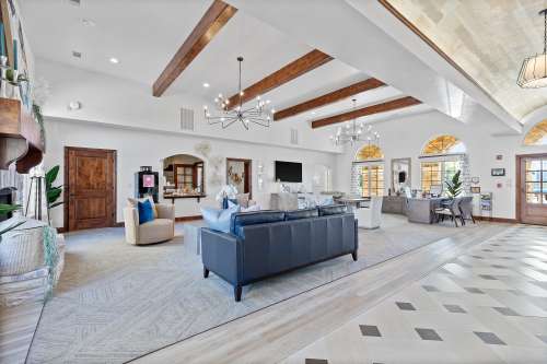 S Bed Tuscany Ranch Apartments 150