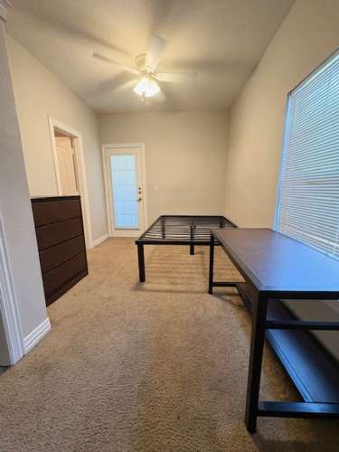 S Bed Modern 4BR/4.5BA Condo - Pool & Gym 24