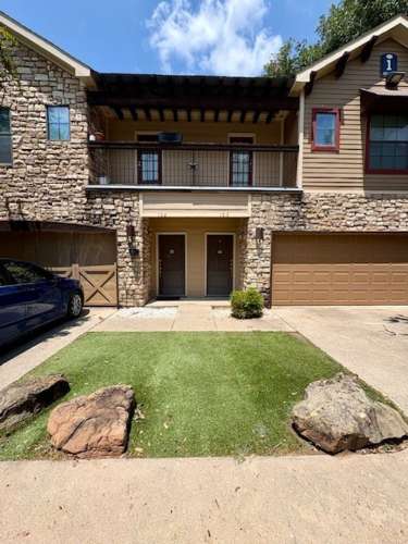 S Bed Modern 4BR/4.5BA Condo - Pool & Gym 9